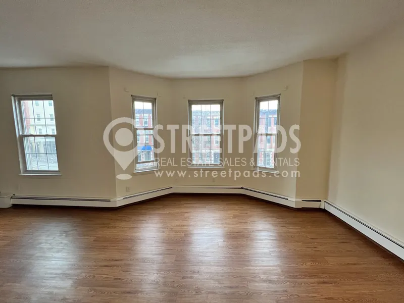 Studio bed, 1 bath apartment for rent at 62 South Huntington Ave Unit 11, Mission Hill — photo 4 of 13