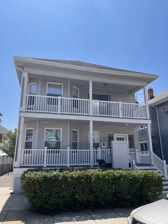 2 bed, 1 bath apartment for rent at 62 Stanley Ave Unit 1, Medford