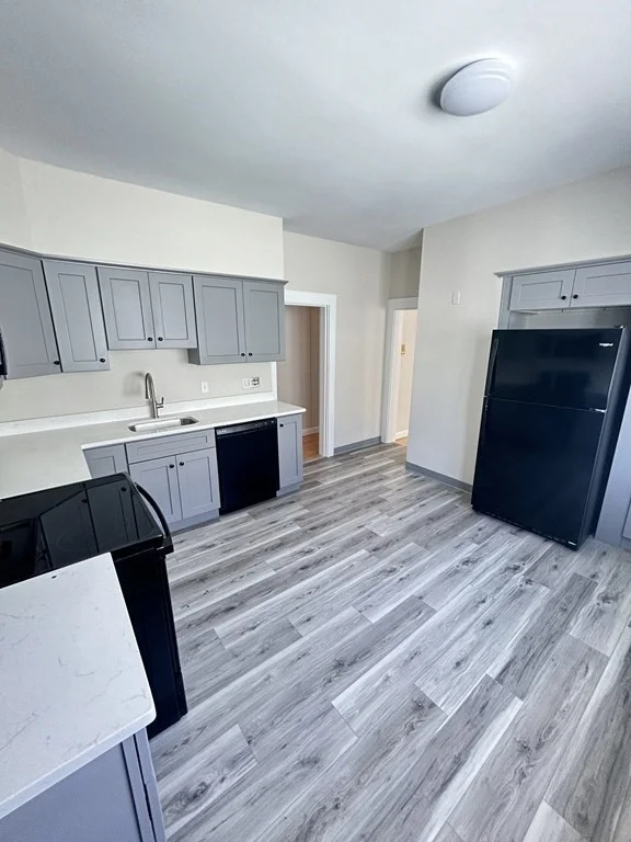3 bed, 1 bath apartment for rent at 62 Stanley Ave Unit 2, Medford — photo 16 of 18