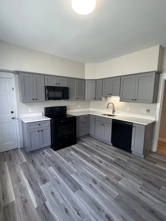 3 bed, 1 bath apartment for rent at 62 Stanley Ave Unit 2, Medford — photo 17 of 18