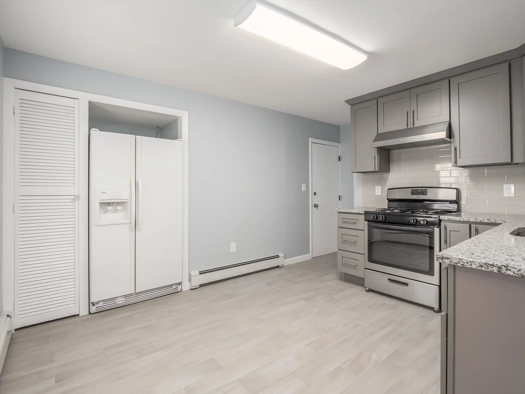 3 bed, 1 bath apartment for rent at 62 Temple St Unit 2, Winter Hill — photo 16 of 17