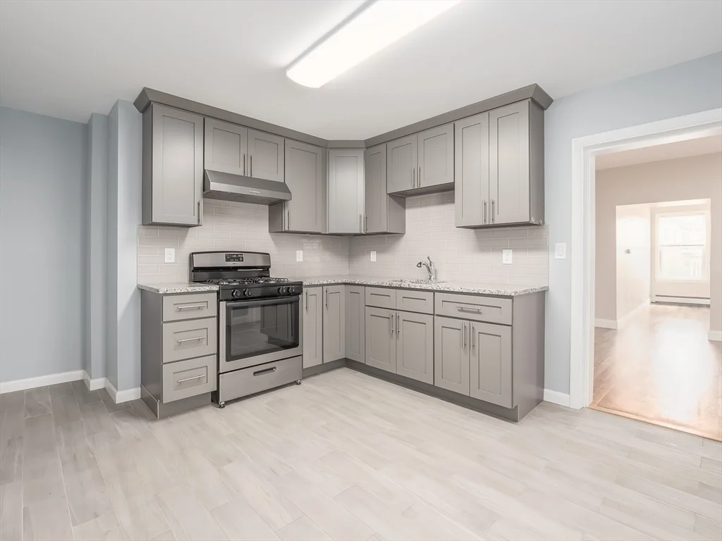 3 bed, 1 bath apartment for rent at 62 Temple St Unit 2, Winter Hill — photo 17 of 17