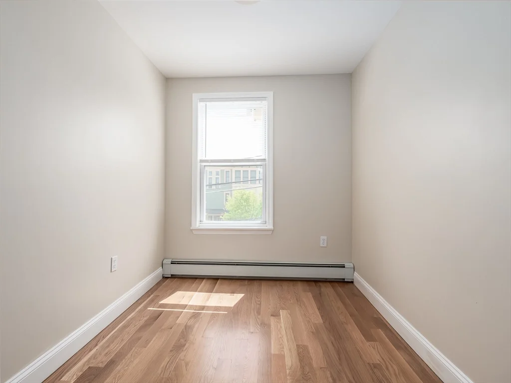 3 bed, 1 bath apartment for rent at 62 Temple St Unit 2, Winter Hill — photo 4 of 17