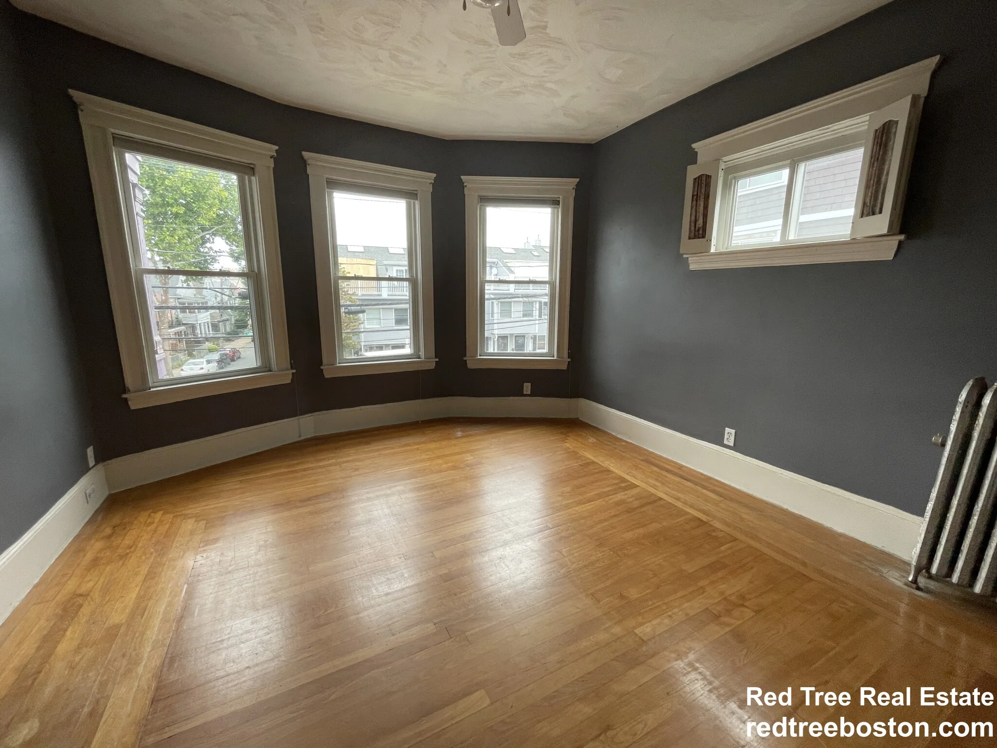 3 bed, 1 bath apartment for rent at 62 Union St Unit 2, Brighton — photo 2 of 18