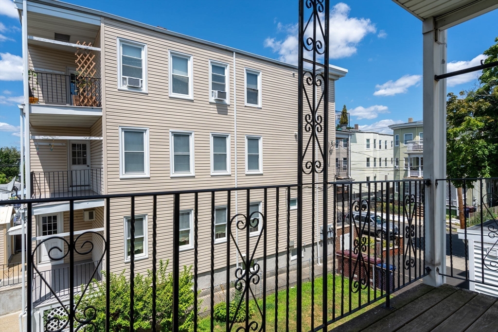 2 bed, 1 bath apartment for rent at 62 Vernal St Unit 2, Everett — photo 19 of 28