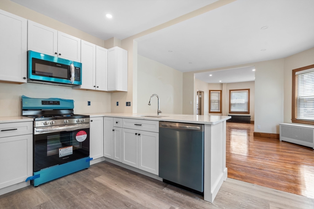 2 bed, 1 bath apartment for rent at 62 Vernal St Unit 2, Everett — photo 3 of 28