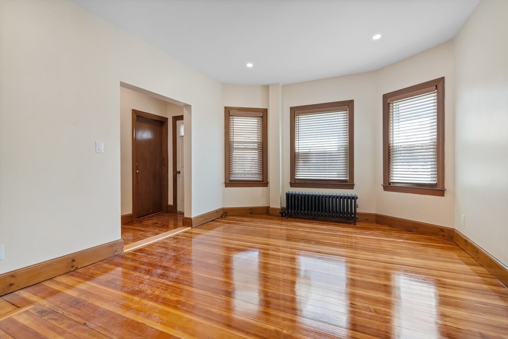 2 bed, 1 bath apartment for rent at 62 Vernal St Unit 2, Everett — photo 12 of 28