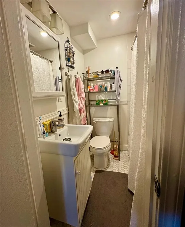 Studio bed, 1 bath apartment for rent at 62 W Rutland Sq Unit 1, Boston — photo 5 of 6