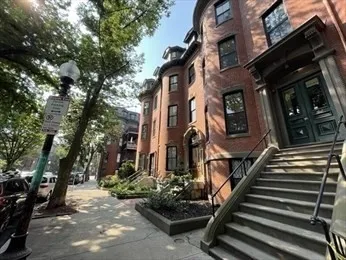 1 bed, 1 bath apartment for rent at 62 W Rutland Sq Unit 10, South End — photo 6 of 6
