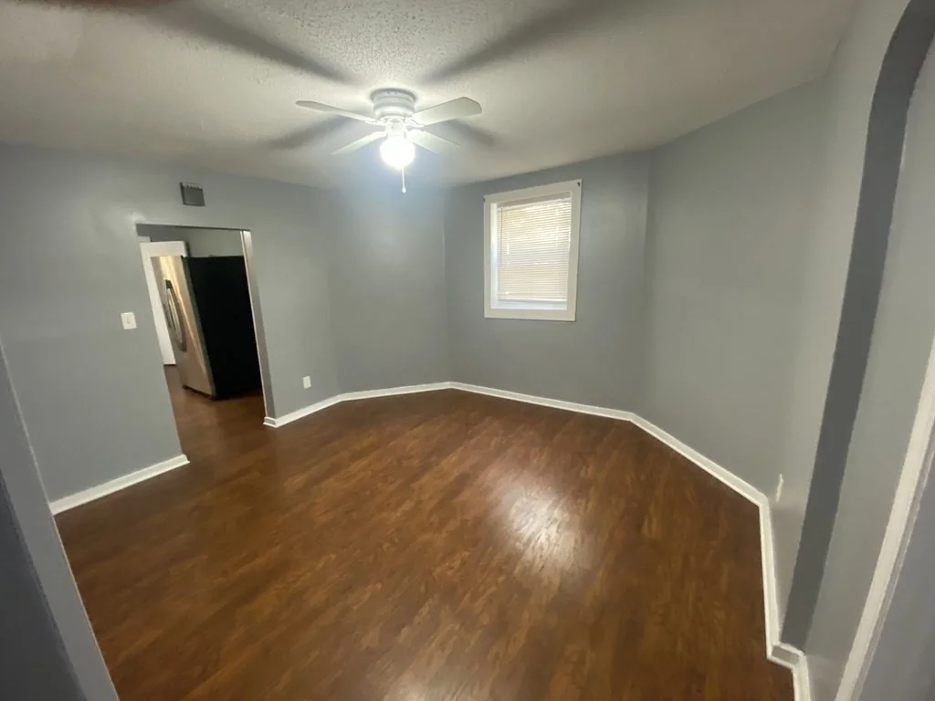 6 bed, 2 bath apartment for rent at 62 Washburn St Unit 2, Springfield — photo 2 of 17