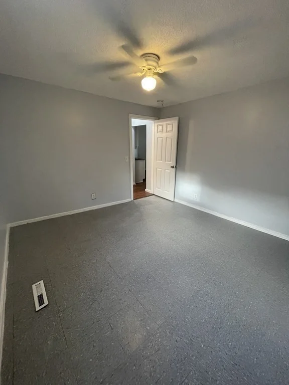 3 bed, 1 bath apartment for rent at 62 Washburn Unit 1, Springfield — photo 13 of 16