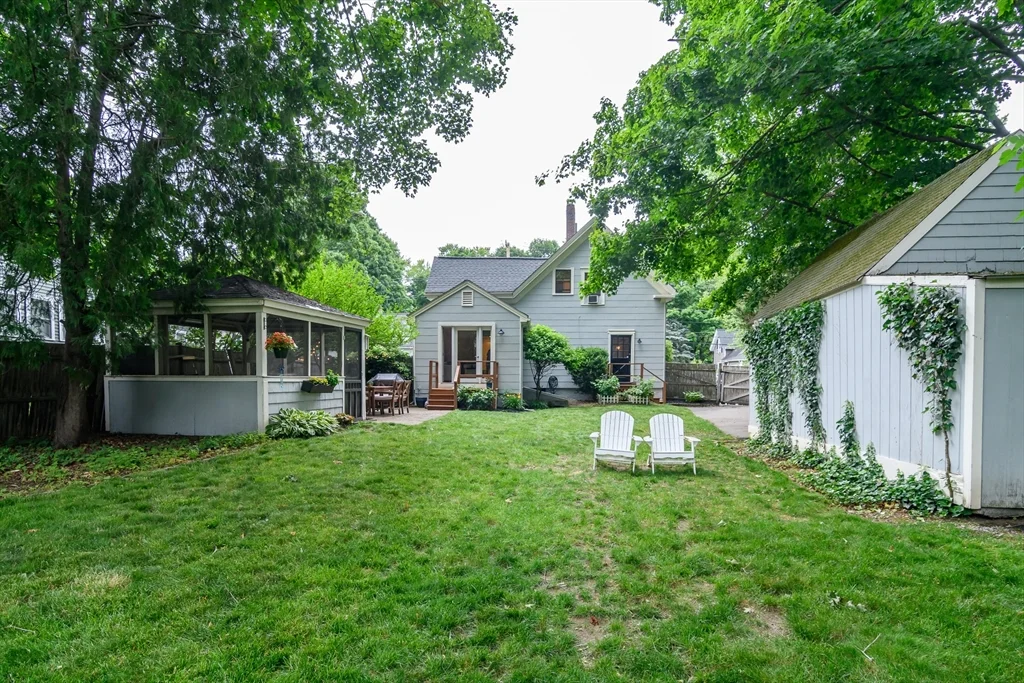 3 bed, 1 bath apartment for rent at 62 Washington Ave, Natick — photo 21 of 23