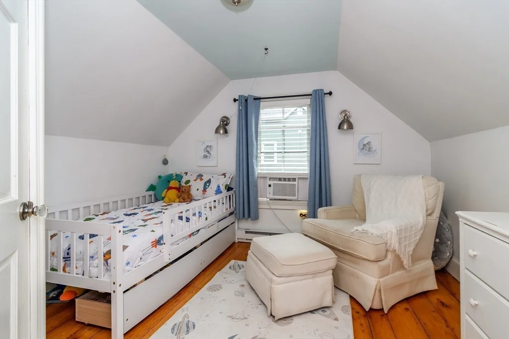 3 bed, 1 bath apartment for rent at 62 Washington Ave, Natick — photo 16 of 23