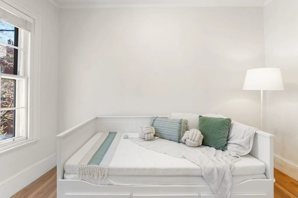 1 bed, 1 bath apartment for rent at 62 West Cedar St Unit 2, Beacon Hill — photo 15 of 23