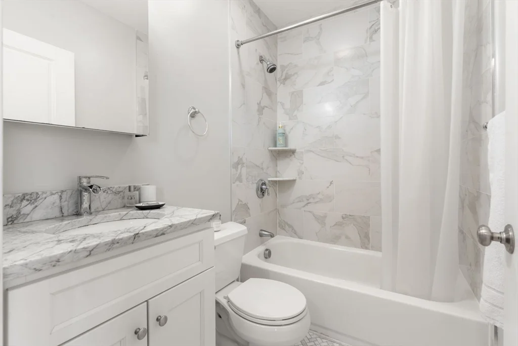 1 bed, 1 bath apartment for rent at 62 West Cedar St Unit 2, Beacon Hill — photo 7 of 23