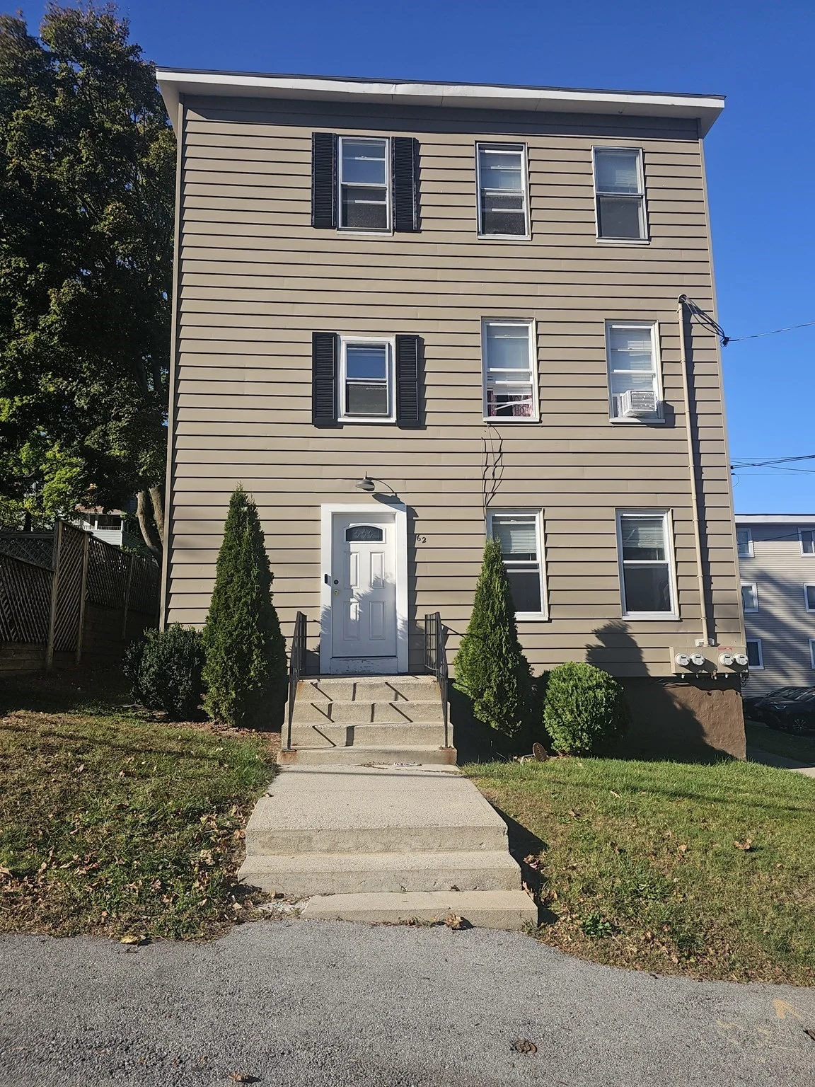 2 bed, 1 bath apartment for rent at 62 Whipple St Unit 1, Worcester