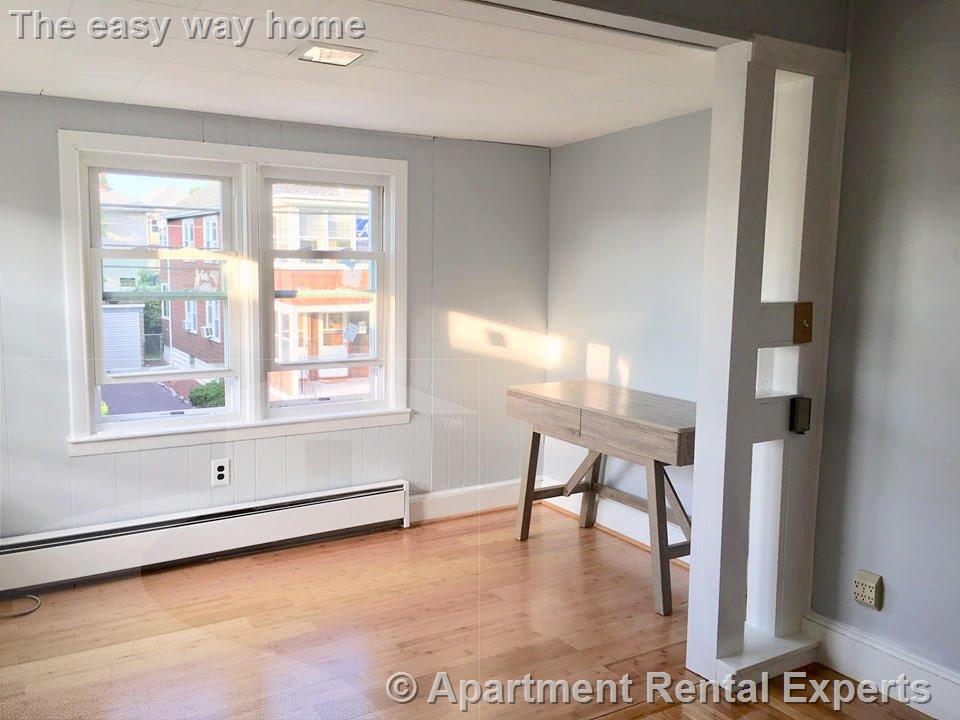 5 bed, 2 bath apartment for rent at 62 Woods Ave Unit 2, Tufts — photo 8 of 28