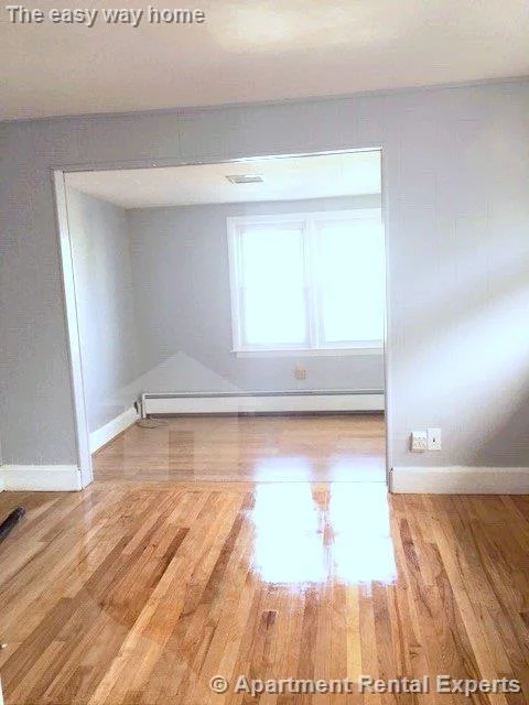 4 bed, 2 bath apartment for rent at 62 Woods Ave Unit 2, Tufts — photo 4 of 27
