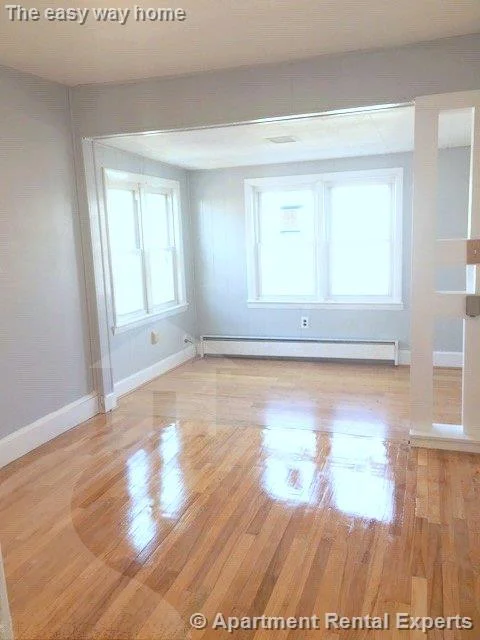 4 bed, 2 bath apartment for rent at 62 Woods Ave Unit 2, Tufts — photo 2 of 27