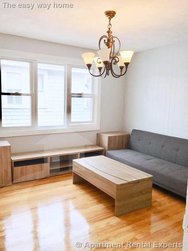 4 bed, 2 bath apartment for rent at 62 Woods Ave Unit 2, Tufts — photo 9 of 27
