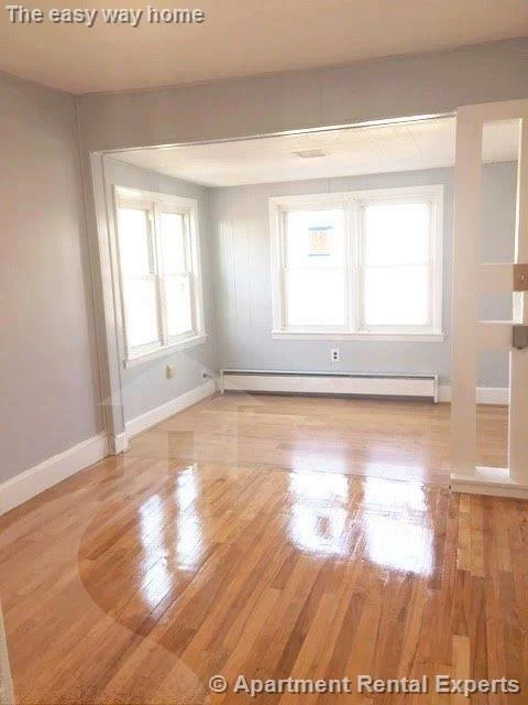 4 bed, 2 bath apartment for rent at 62 Woods Ave Unit 2, Tufts — photo 10 of 27
