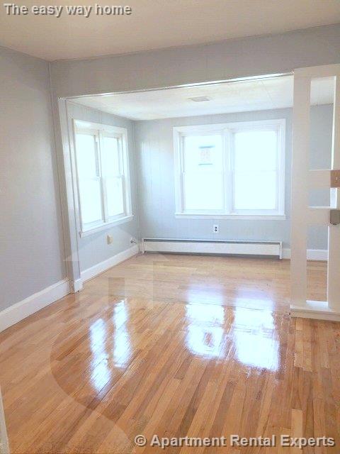 5 bed, 2 bath apartment for rent at 62 Woods Ave Unit 2, Tufts — photo 6 of 28