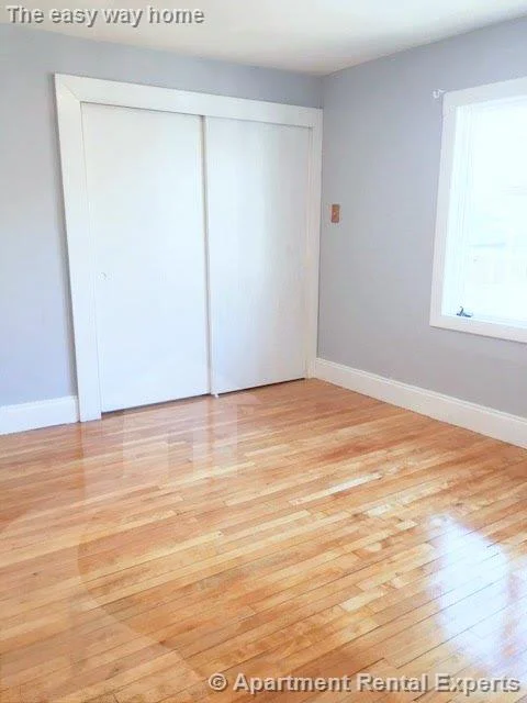 4 bed, 2 bath apartment for rent at 62 Woods Ave Unit 2, Tufts — photo 12 of 27