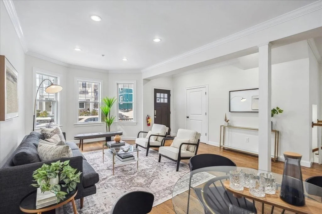 5 bed, 3 bath apartment for rent at 62 Wyman St Unit 1, Boston — photo 1 of 12