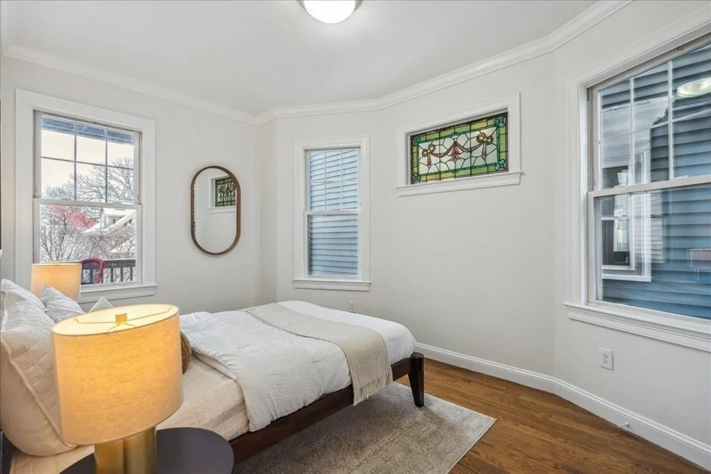 5 bed, 3 bath apartment for rent at 62 Wyman St Unit 1, Boston — photo 11 of 12