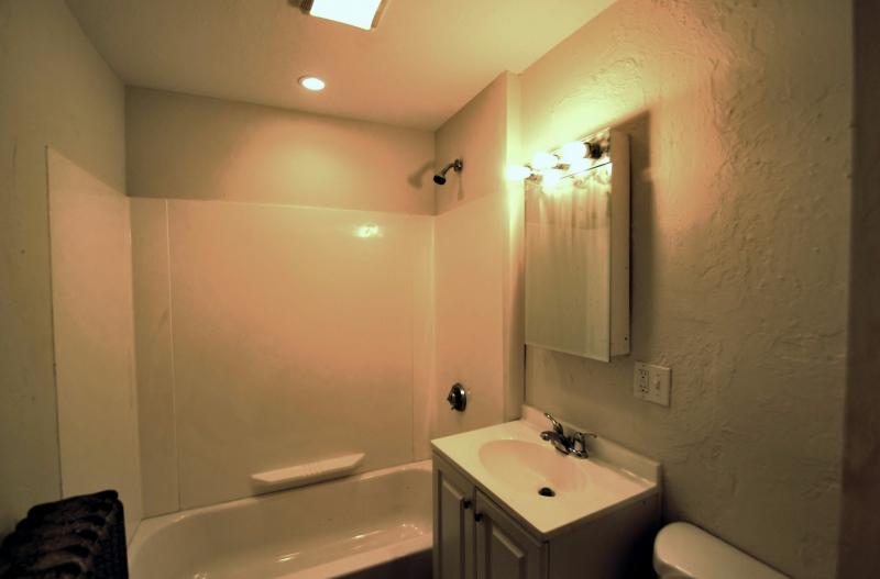3 bed, 1 bath apartment for rent at 620 Columbia Rd Unit 5, Dorchester — photo 5 of 5