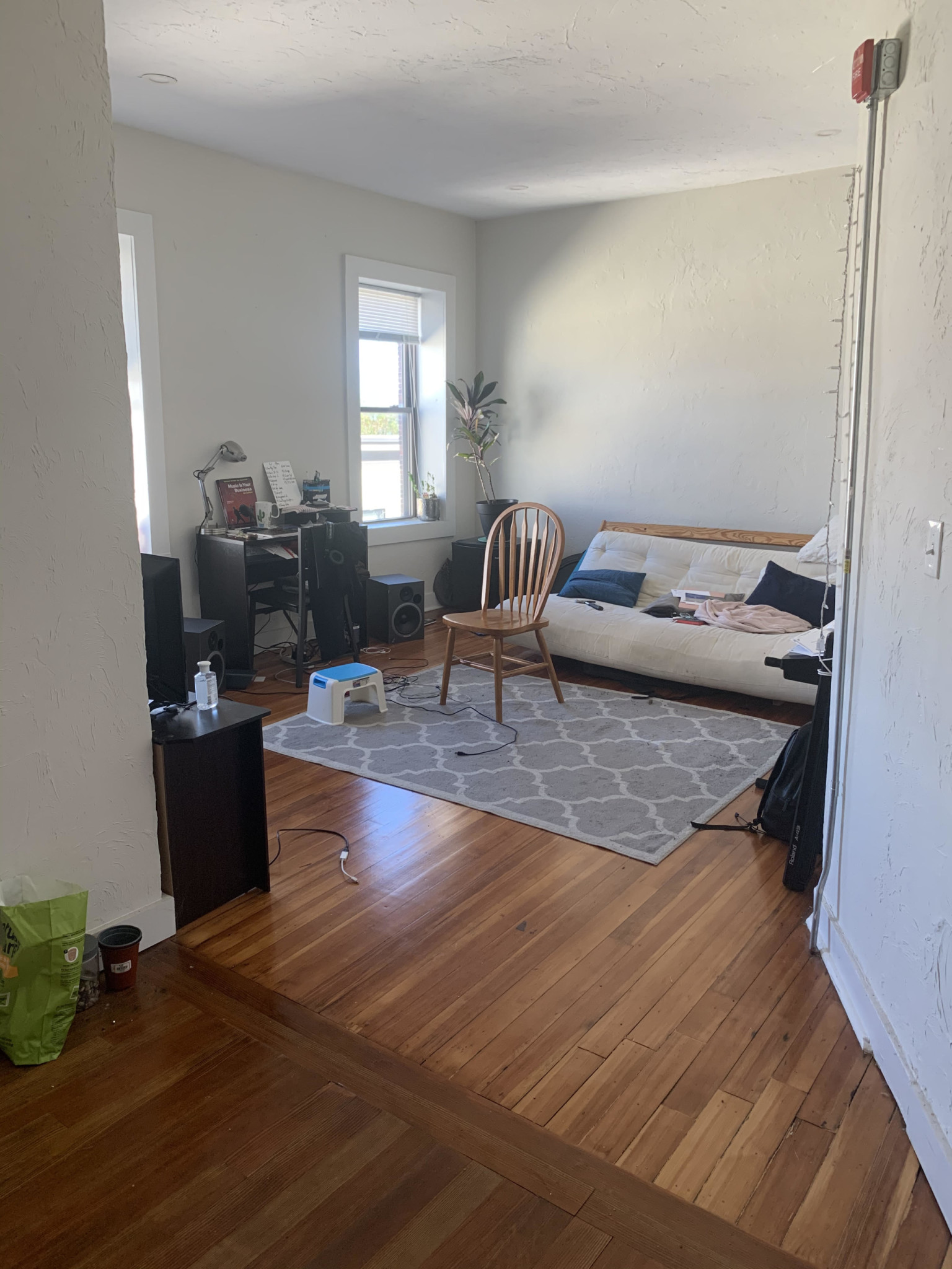 3 bed, 1 bath apartment for rent at 620 Columbia Rd Unit 6, Dorchester