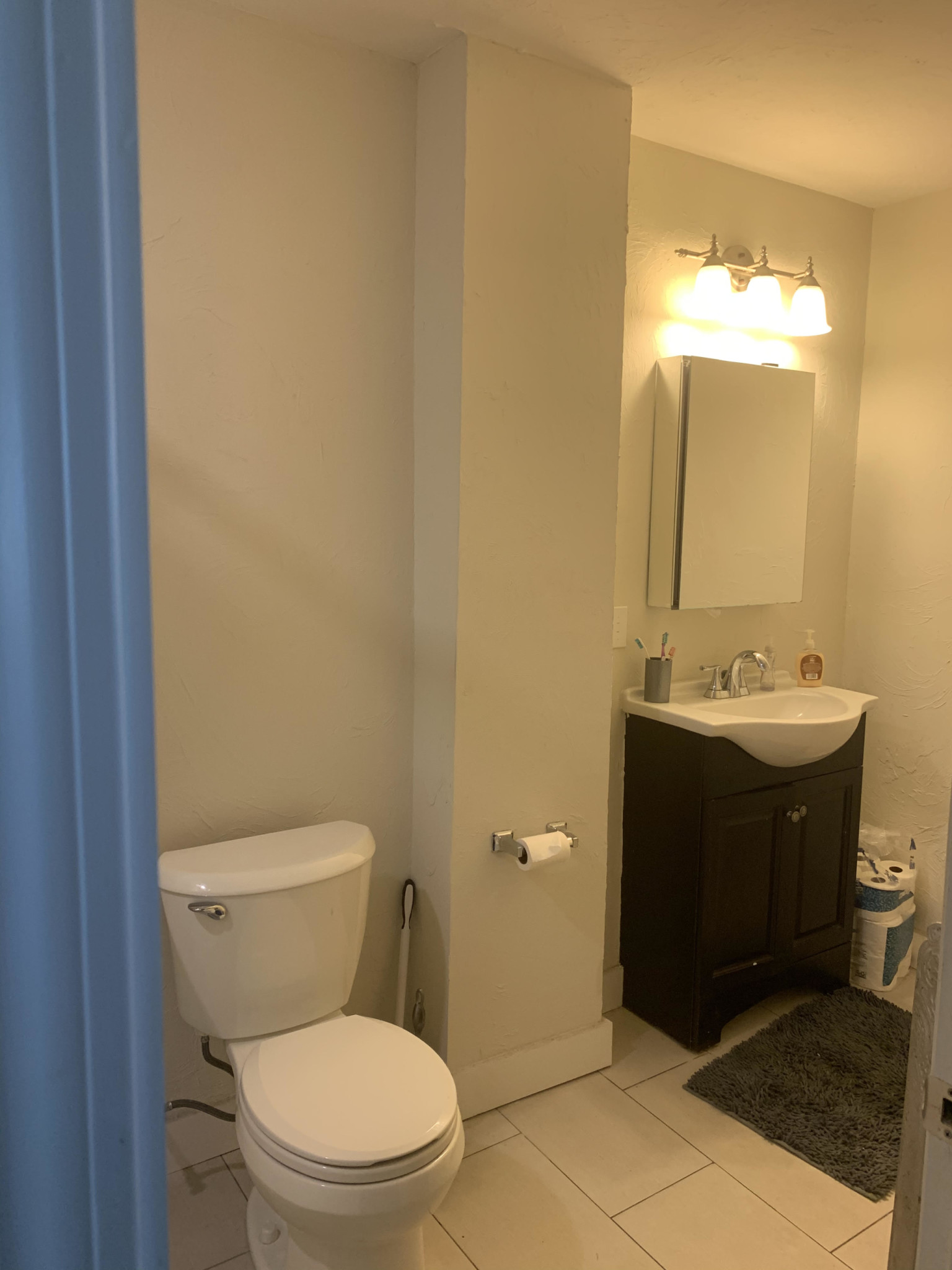 3 bed, 1 bath apartment for rent at 620 Columbia Rd Unit 6, Dorchester — photo 5 of 6
