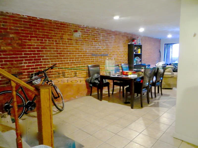 2 bed, 1.5 bath apartment for rent at 620 Columbus Ave Unit 2, South End — photo 9 of 20