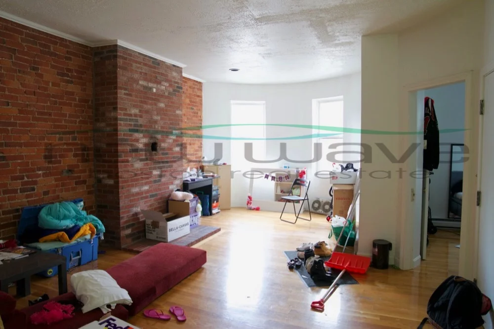 4 bed, 1.5 bath apartment for rent at 620 Columbus Ave Unit 3, South End