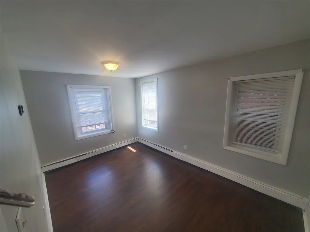 4 bed, 1 bath apartment for rent at 620 Dudley St Unit 4, Dorchester — photo 4 of 14