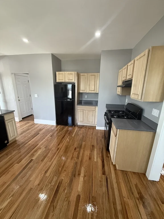 5 bed, 2 bath apartment for rent at 620 Norfolk St Unit 2, Mattapan — photo 2 of 35