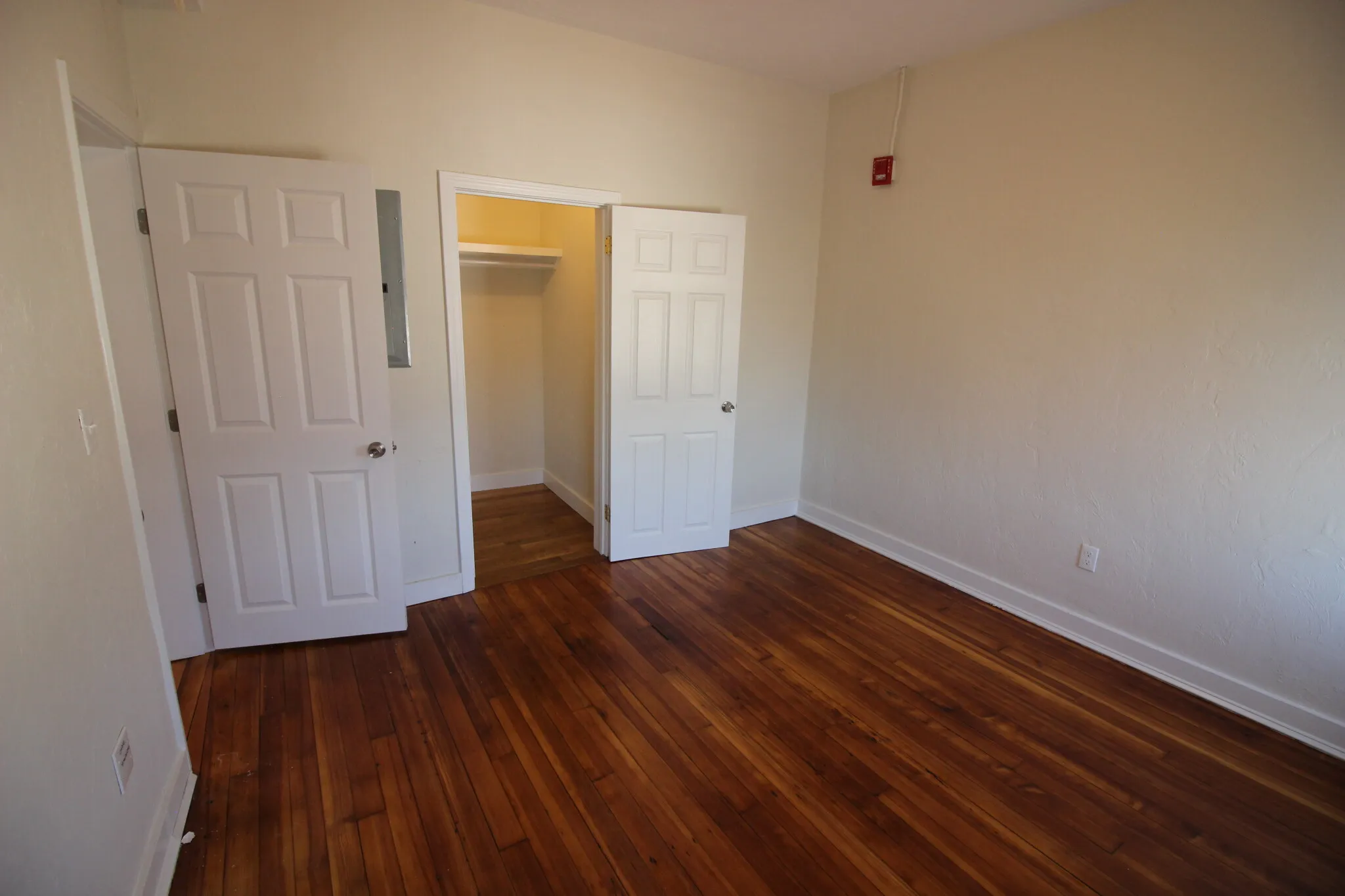 3 bed, 1 bath apartment for rent at 622 Columbia Rd Unit 4, Dorchester — photo 9 of 15
