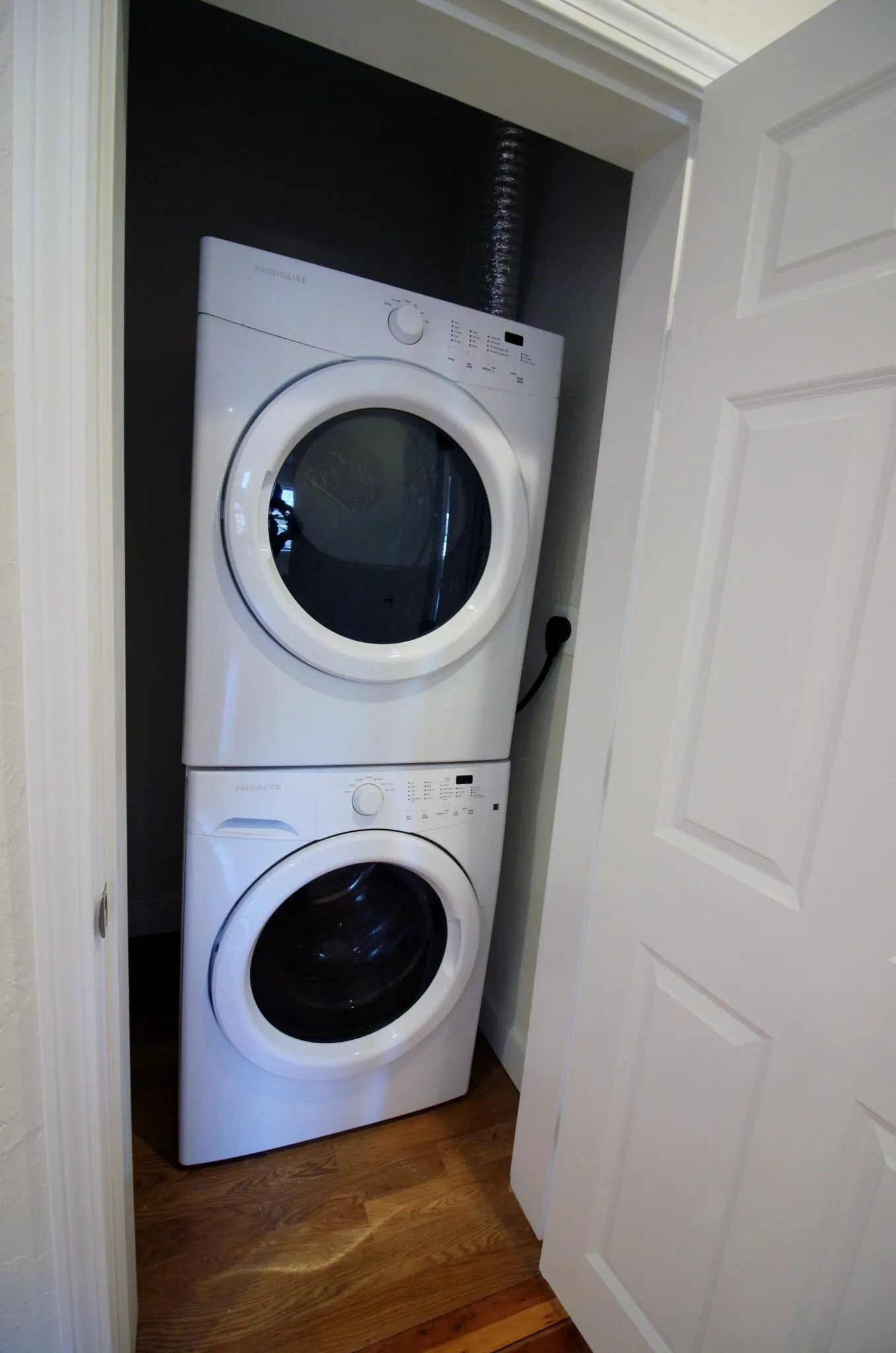 3 bed, 1 bath apartment for rent at 622 Columbia Rd Unit 4, Dorchester — photo 5 of 15