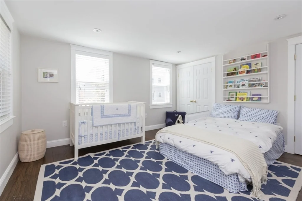 3 bed, 3 bath apartment for rent at 622 E 2nd Unit 622, South Boston — photo 8 of 15