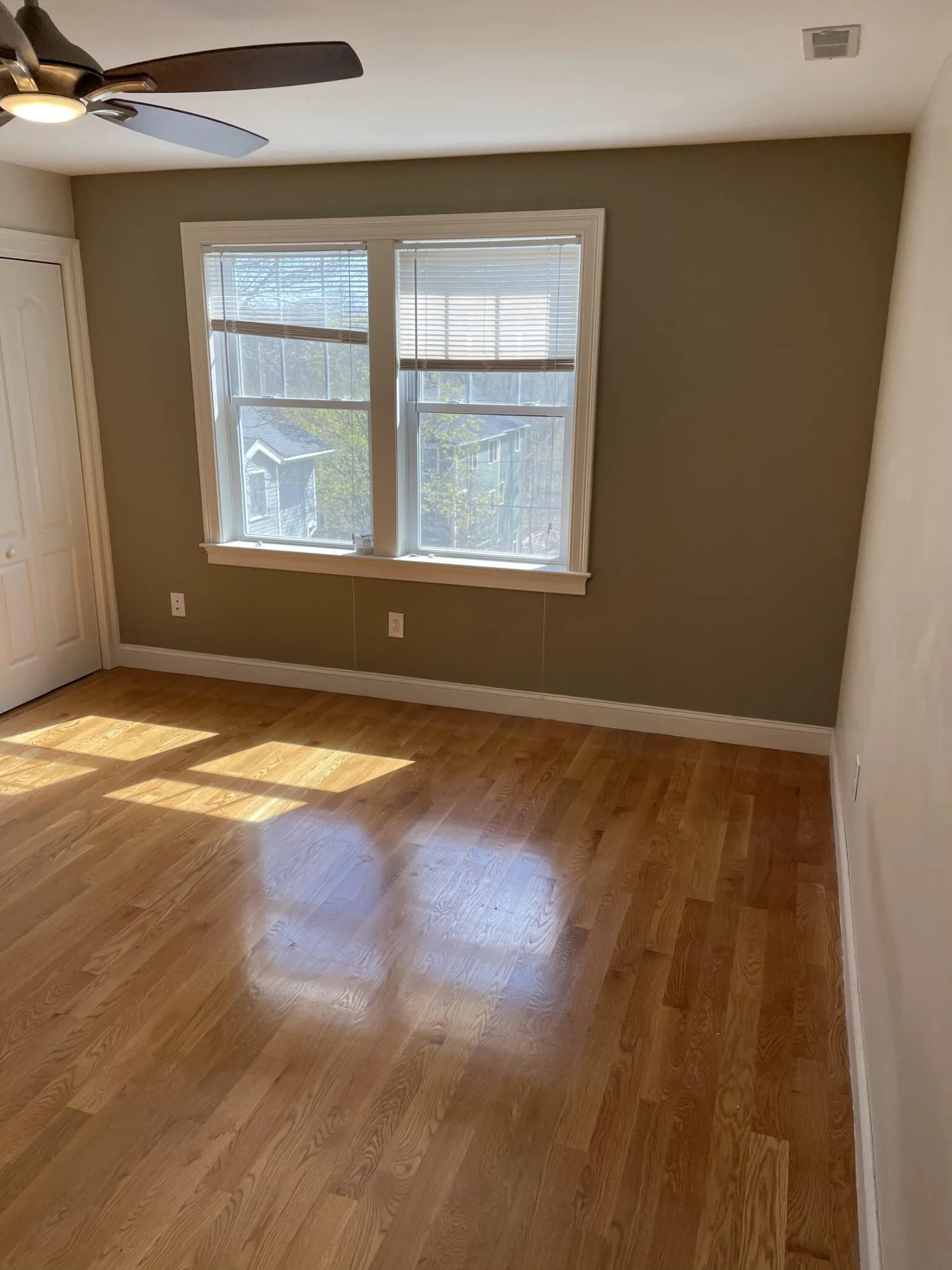 4 bed, 4+ bath apartment for rent at 622 Trapelo Rd Unit 1, Belmont — photo 5 of 28