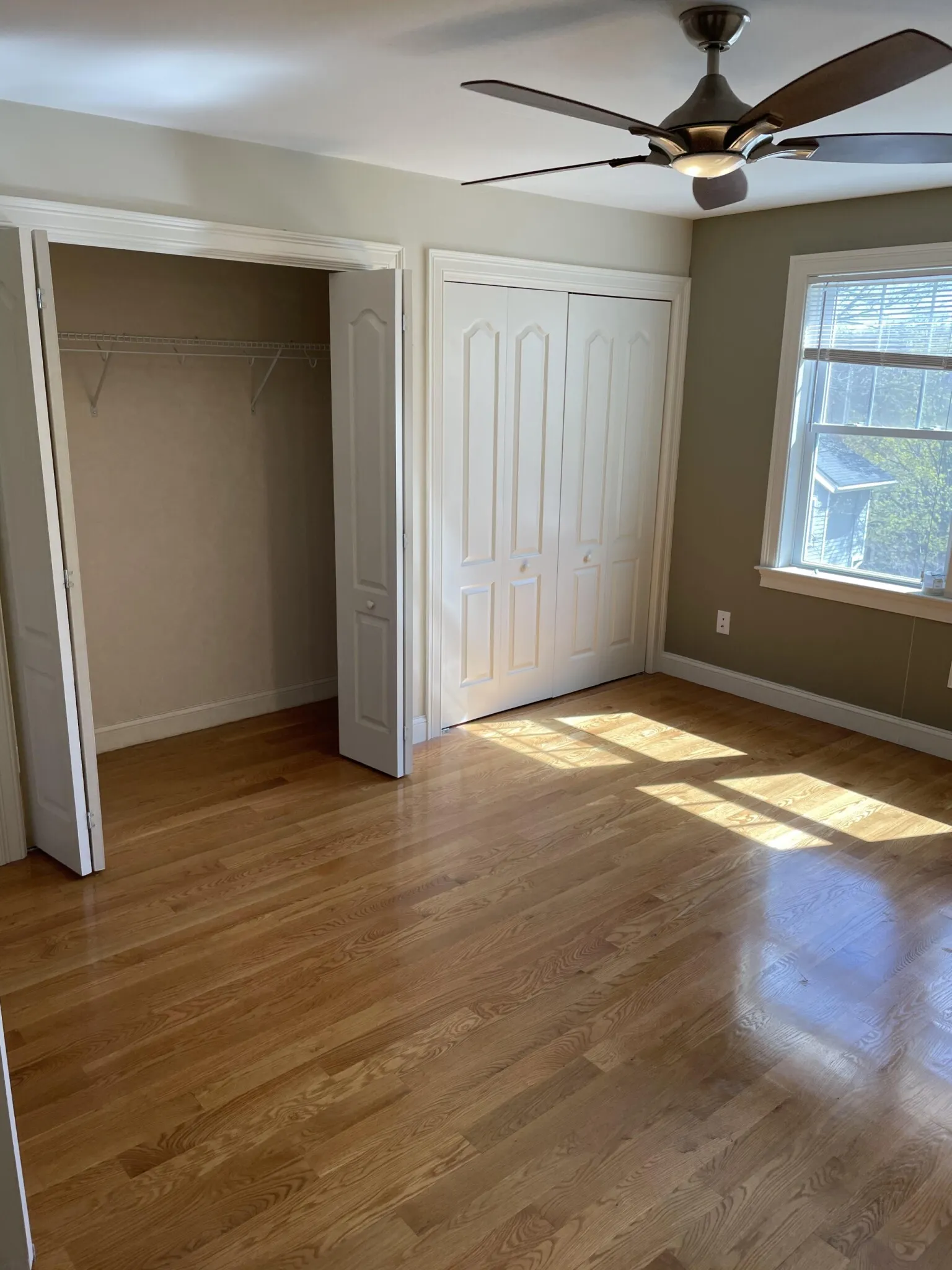 4 bed, 4+ bath apartment for rent at 622 Trapelo Rd Unit 1, Belmont — photo 6 of 28