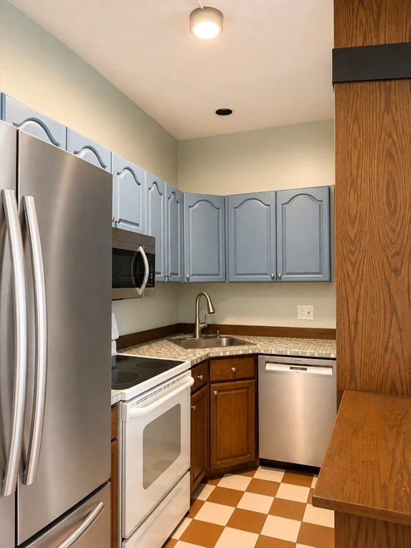 1 bed, 1 bath apartment for rent at 623 Beach St Unit 5, Revere — photo 4 of 21