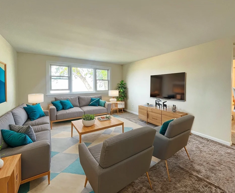 2 bed, 1 bath apartment for rent at 623 Quincy Shore Dr Unit 6, North Quincy — photo 4 of 12