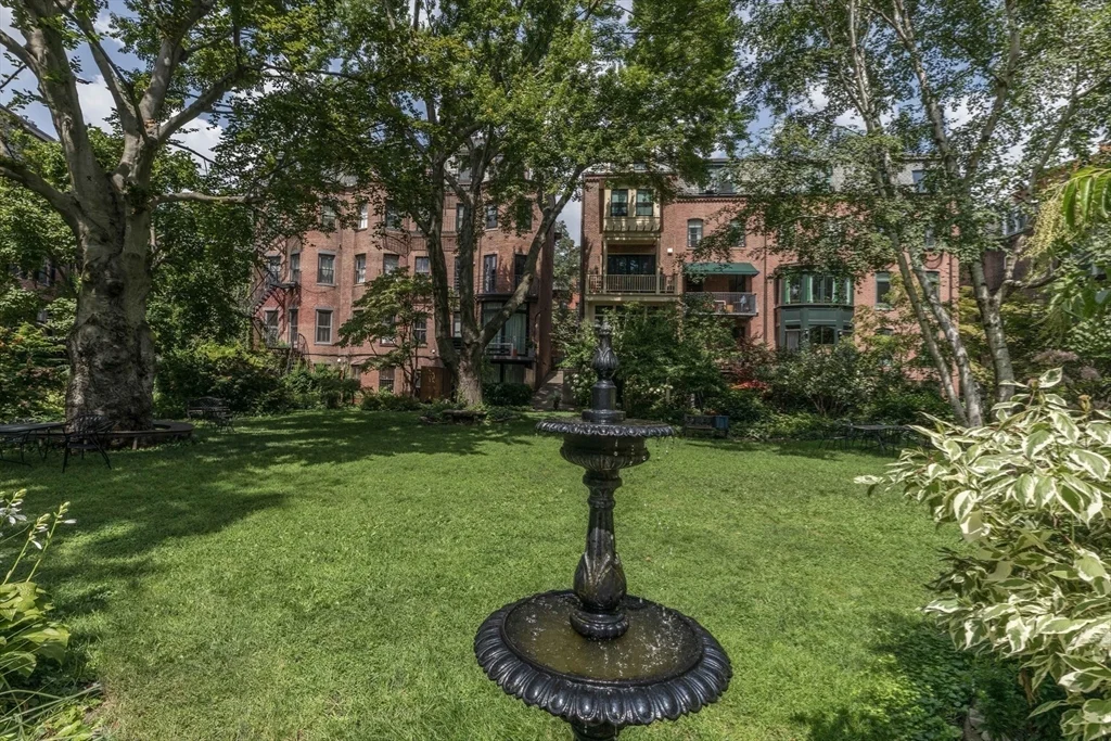 1 bed, 1 bath apartment for rent at 623 Tremont St Unit 2, South End — photo 13 of 13