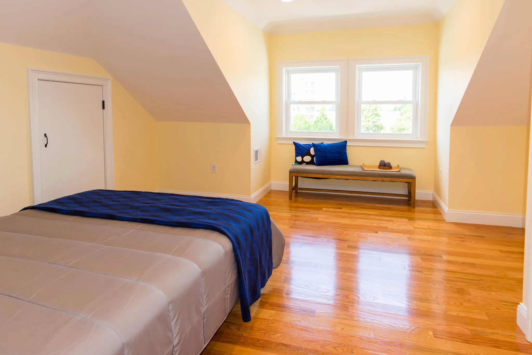 4 bed, 2 bath apartment for rent at 624 Cambridge St Unit 2, Allston — photo 11 of 21
