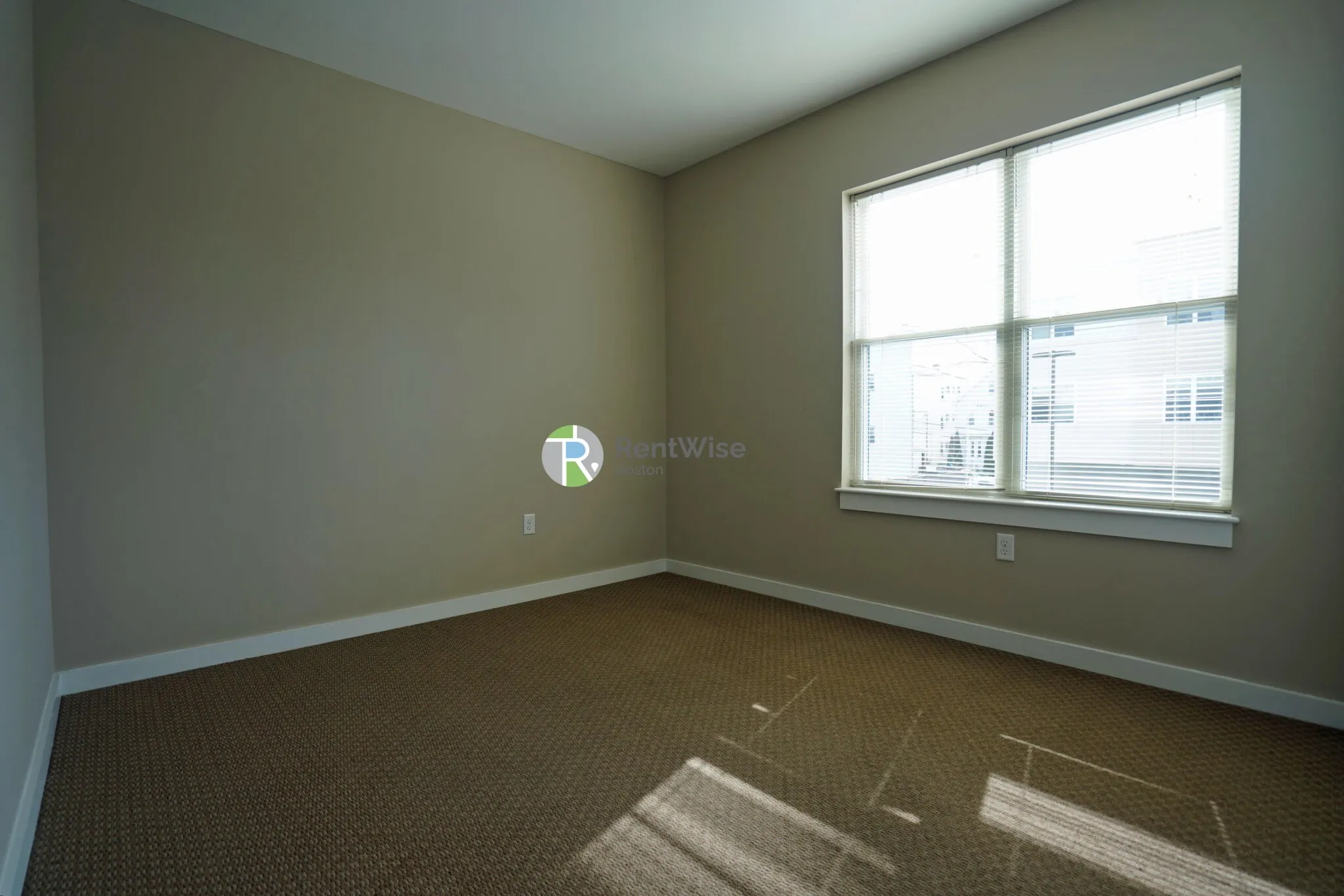 2 bed, 2 bath apartment for rent at 625 Mcgrath Highway Unit 36-4, East Somerville — photo 8 of 23