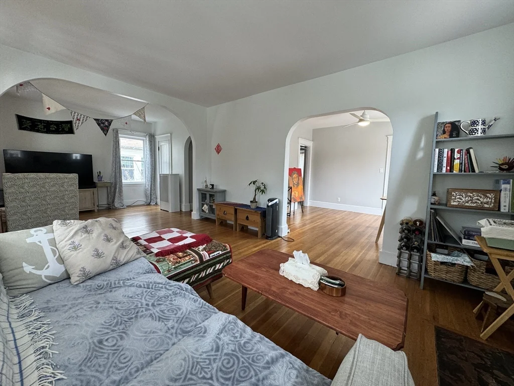 3 bed, 1 bath apartment for rent at 625 Summer St, Arlington — photo 4 of 21