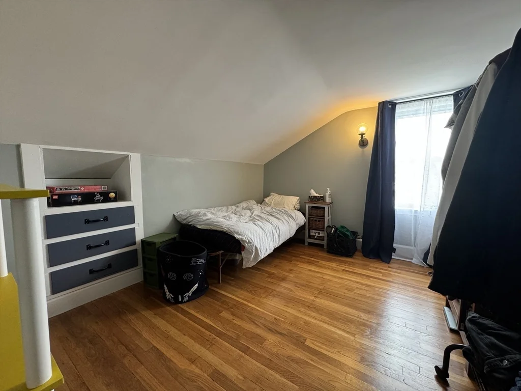3 bed, 1 bath apartment for rent at 625 Summer St, Arlington — photo 16 of 21