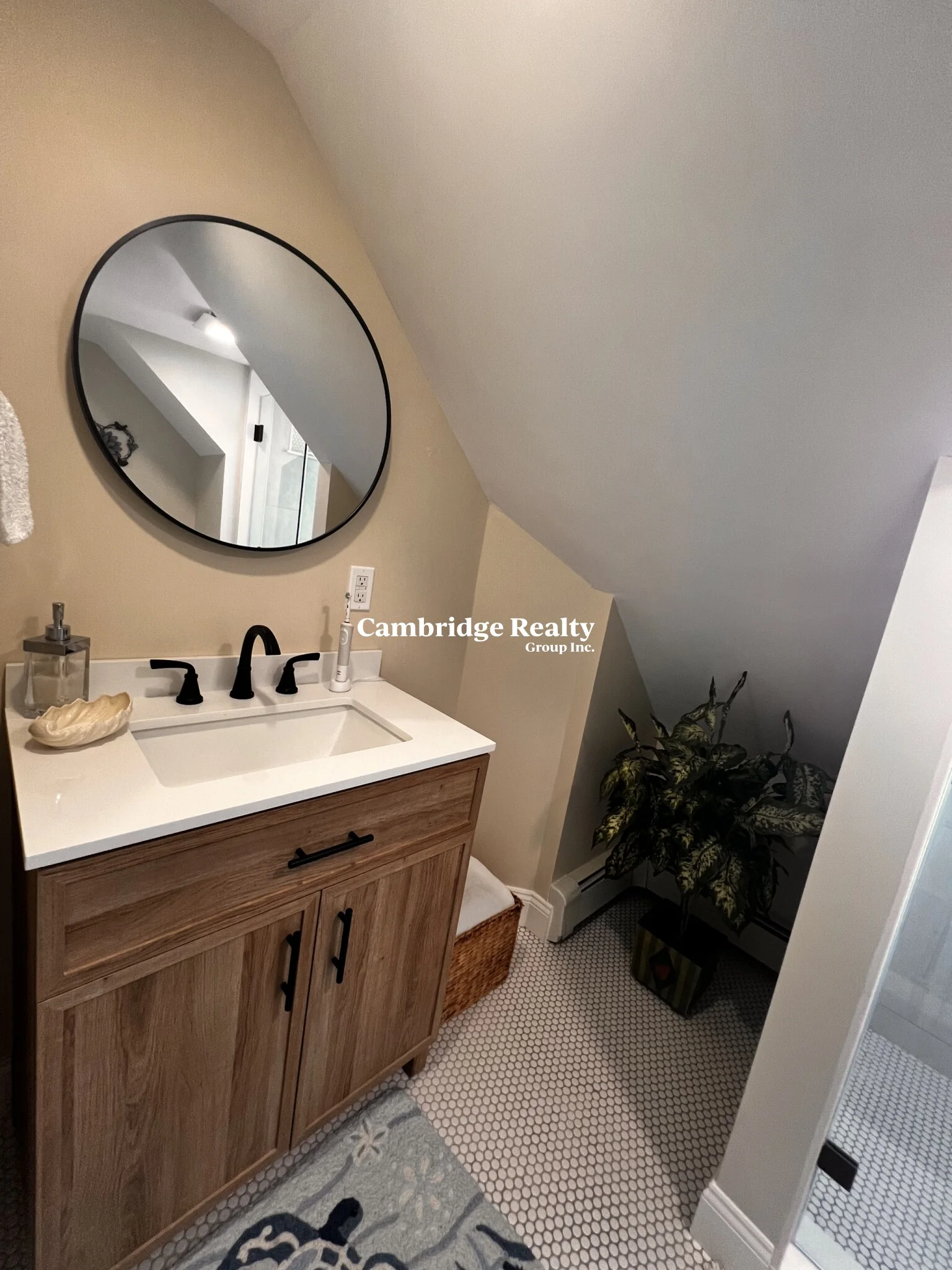 1 bed, 1 bath apartment for rent at 626-628 Washington St Unit 3, Wellesley — photo 9 of 21