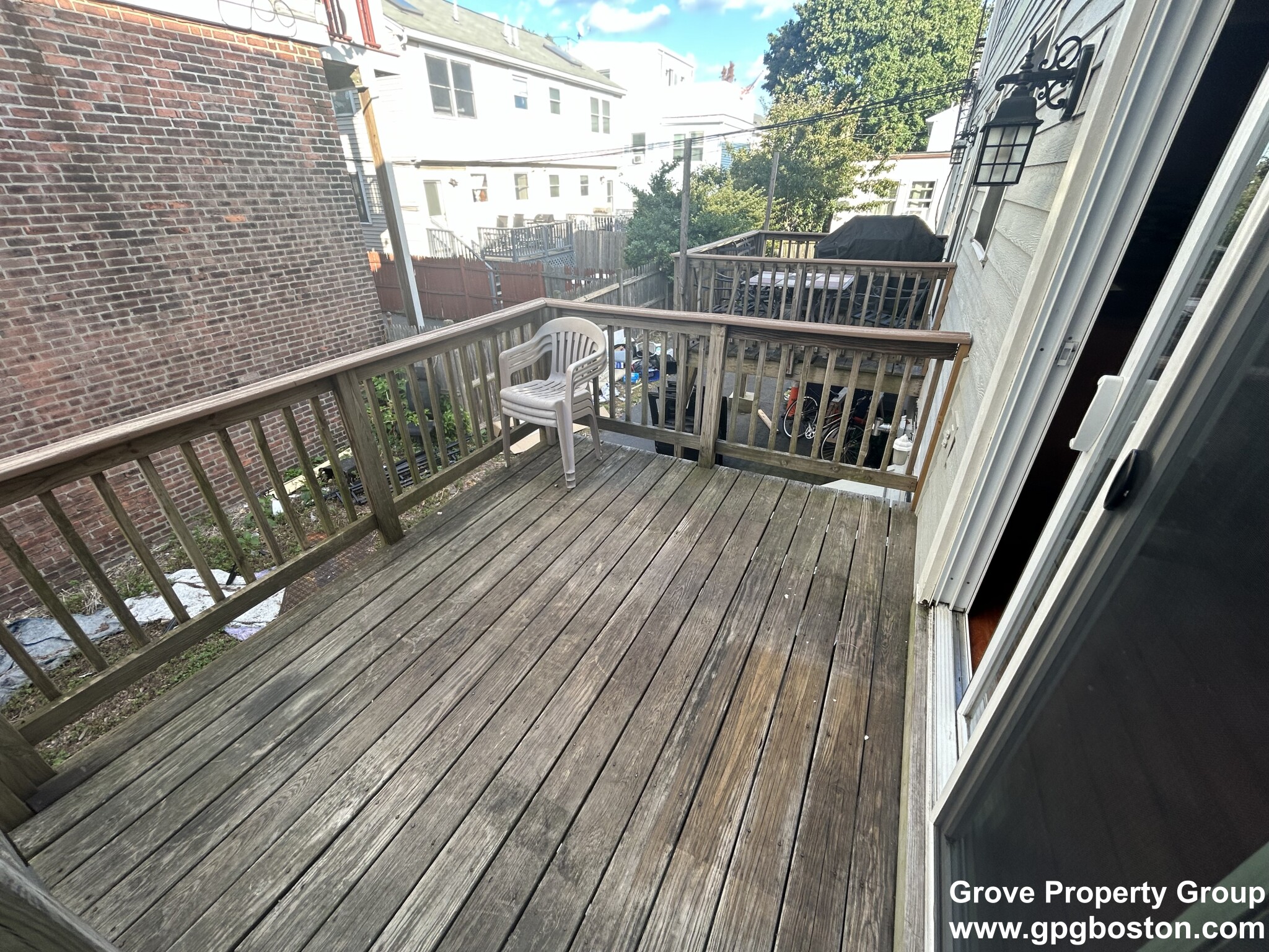 4 bed, 1 bath apartment for rent at 626 East 3rd St Unit 2, South Boston — photo 8 of 9